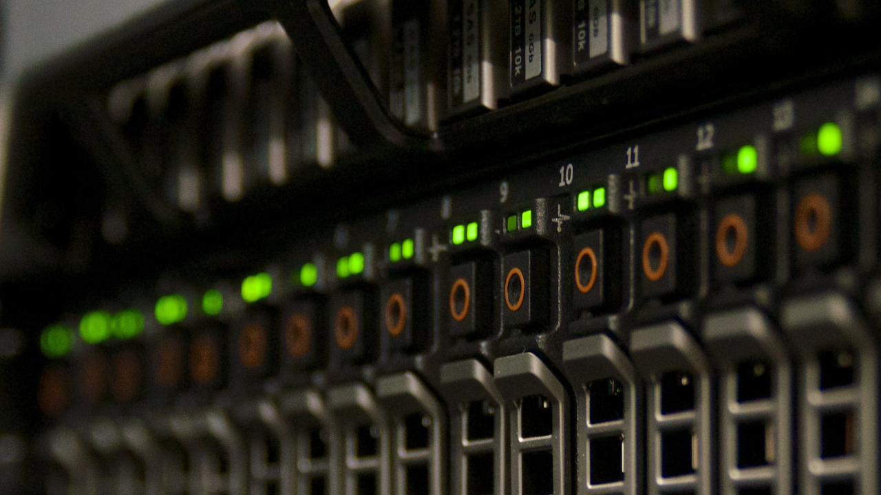 What Makes a Good Dedicated Server Provider? 5 Key Factors to Consider