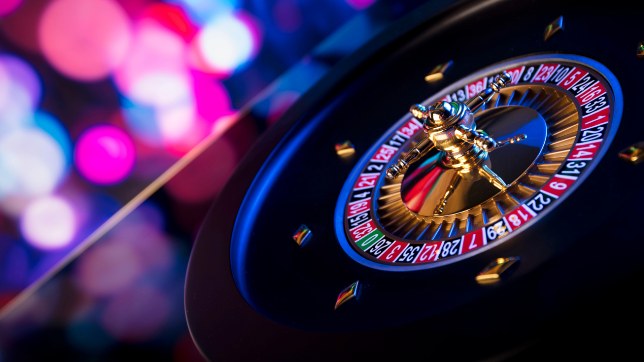 Desktop vs. Mobile Casino Gaming in 2025