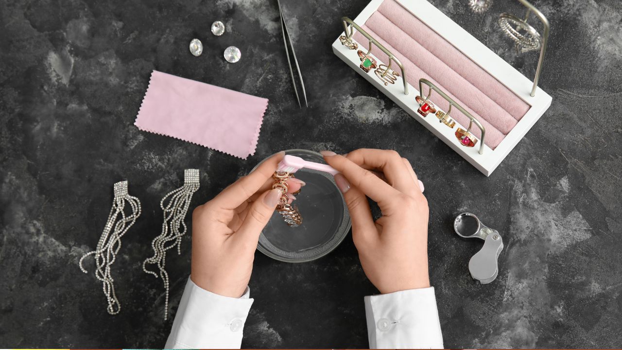 Professional Jewellery Cleaning: Keep Your Jewellery Sparkling