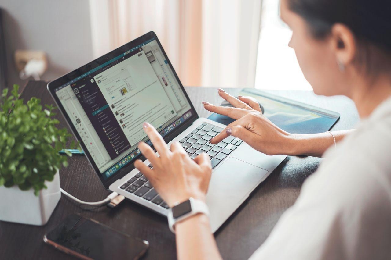 7 Essential Steps to Building a Website That Naturally Attracts Local Leads